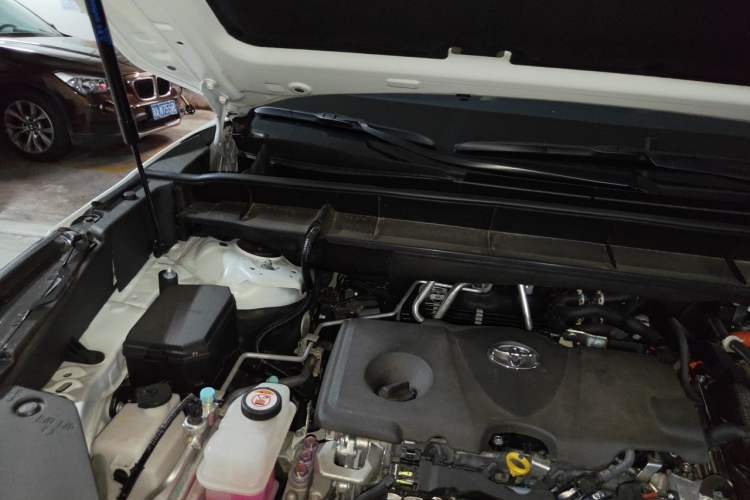 Used Toyota Crown Kluger 2023 2.5L HEV Four-Wheel Drive Flagship Edition Engine Bay Right