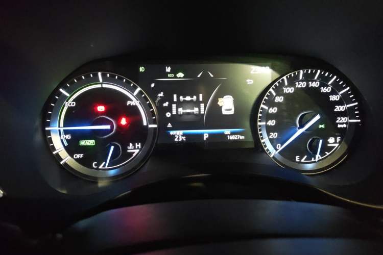 Used Toyota Crown Kluger 2023 2.5L HEV Four-Wheel Drive Luxury Edition Instrument Cluster