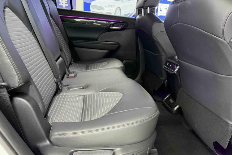 Used Toyota Crown Kluger 2023 2.5L HEV Four-Wheel Drive Luxury Edition Interior 10