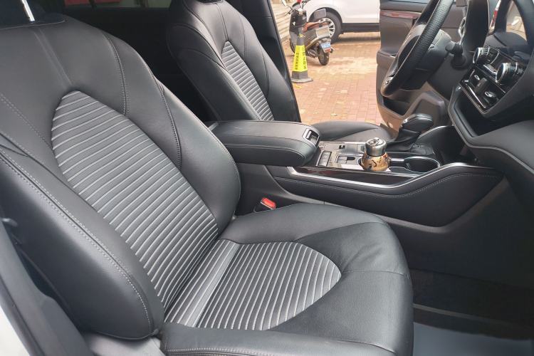 Used Toyota Crown Kluger 2023 2.5L HEV Four-Wheel Drive Prestige Edition Interior 10