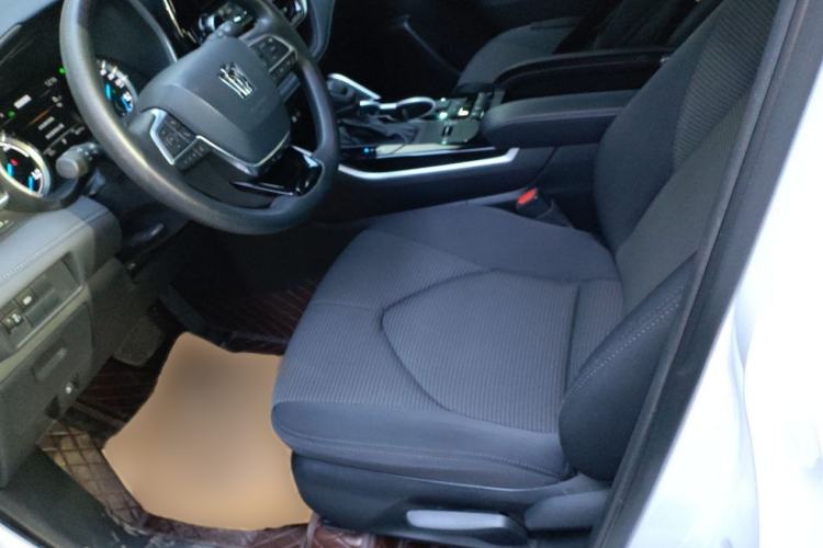 Used Toyota Crown Kluger 2023 2.5L HEV Two-Wheel Drive Entry Version (5 Seats) Interior 3