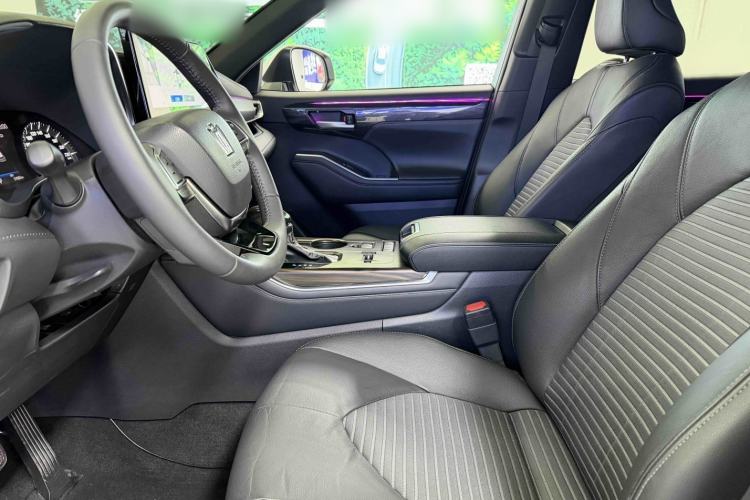 Used Toyota Crown Kluger 2023 2.5L HEV Four-Wheel Drive Luxury Edition Interior 3