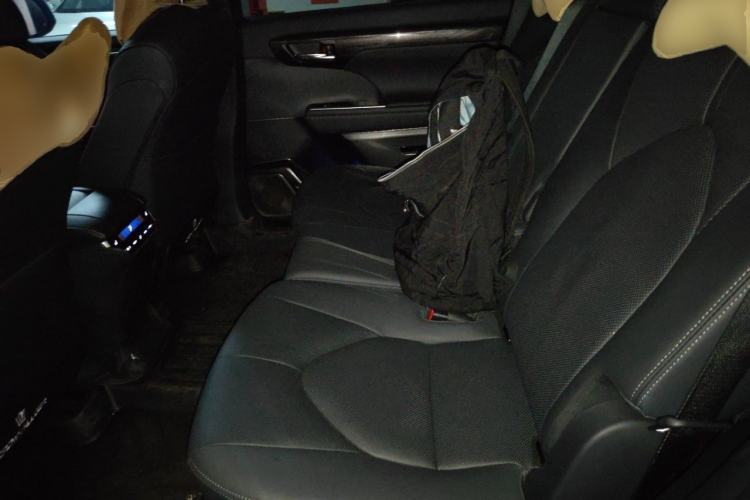 Used Toyota Crown Kluger 2023 2.5L HEV Four-Wheel Drive Flagship Edition Left Rear Seat