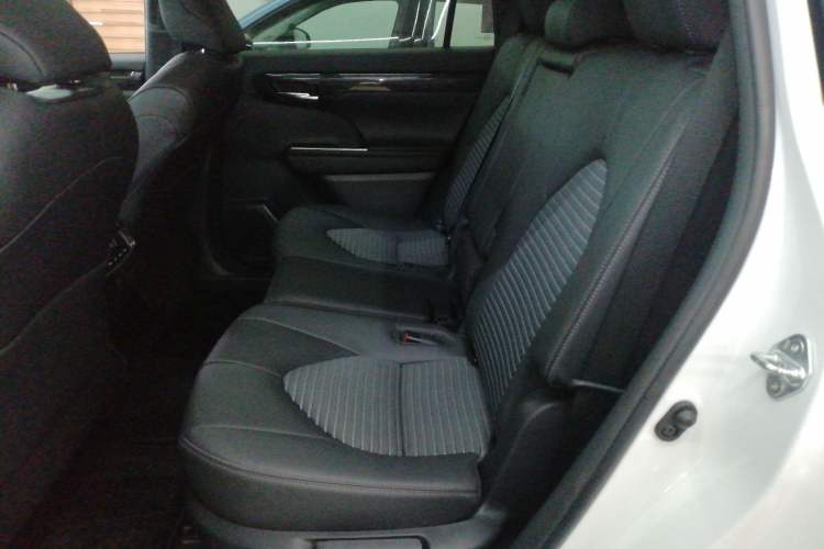 Used Toyota Crown Kluger 2023 2.5L HEV Four-Wheel Drive Prestige Edition Left Rear Seat