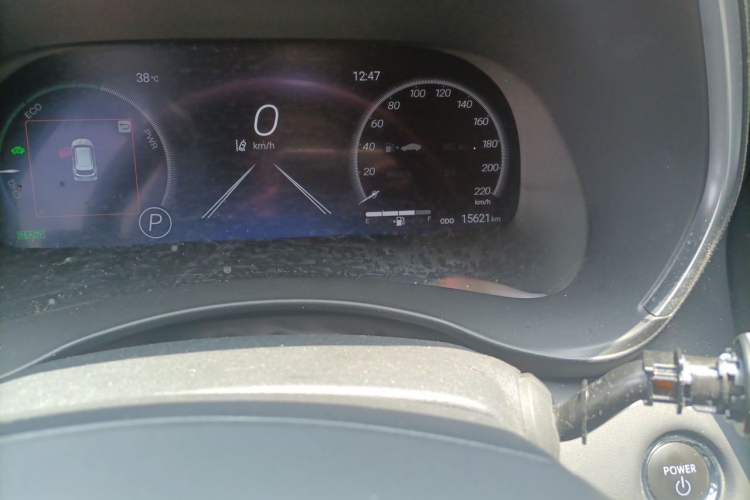 Used Toyota Crown Kluger 2023 2.5L HEV Four-Wheel Drive Prestige Edition Odometer Close Up