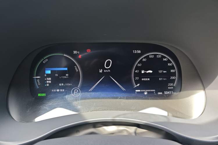 Used Toyota Crown Kluger 2023 2.5L HEV Four-Wheel Drive Prestige Edition Odometer Close Up