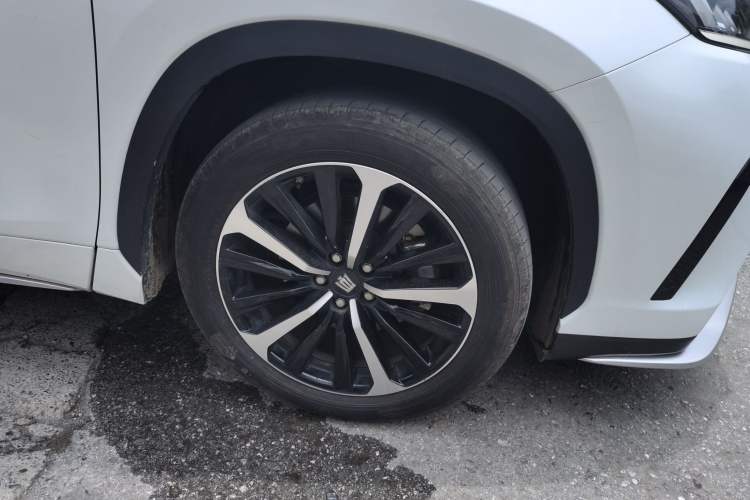 Used Toyota Crown Kluger 2023 2.5L HEV Four-Wheel Drive Prestige Edition Right Front Wheel Hub