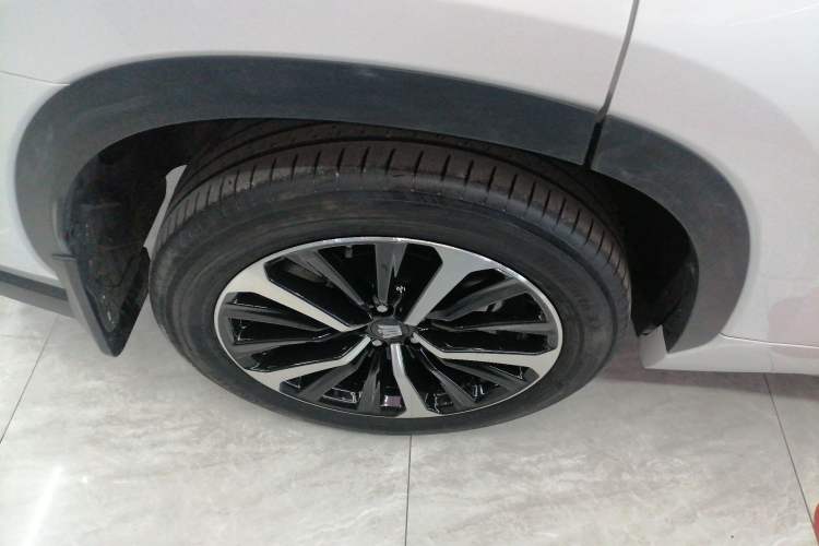 Used Toyota Crown Kluger 2023 2.5L HEV Four-Wheel Drive Prestige Edition Right Rear Wheel Hub
