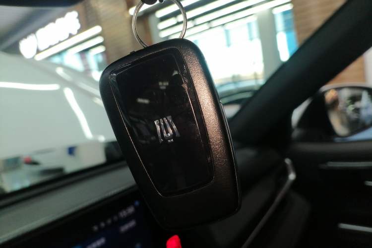 Used Toyota Crown Kluger 2023 2.5L HEV Four-Wheel Drive Prestige Edition Vehicle Key
