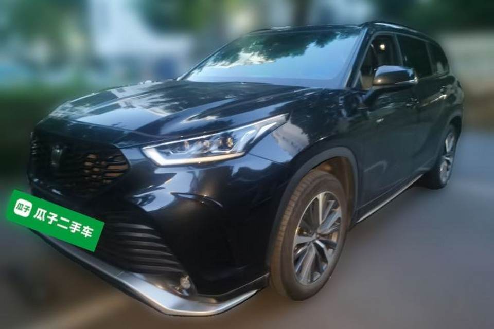 Toyota Crown Kluger 2024