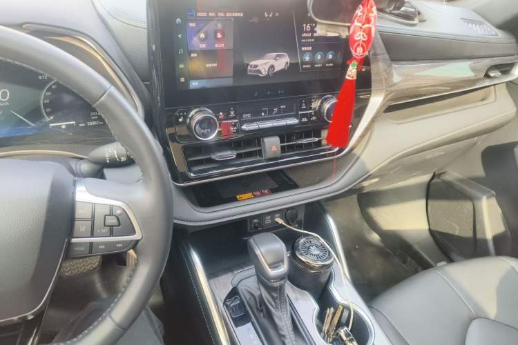 Used Toyota Crown Kluger 2024 2.5L HEV Four-Wheel Drive Premium Edition Audio And AC Panel
