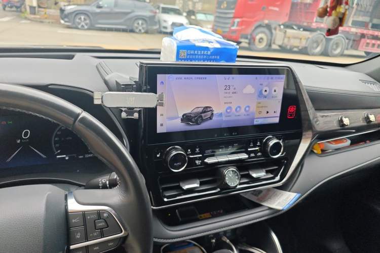 Used Toyota Crown Kluger 2024 2.5L HEV Four-Wheel Drive Premium Edition Audio And AC Panel
