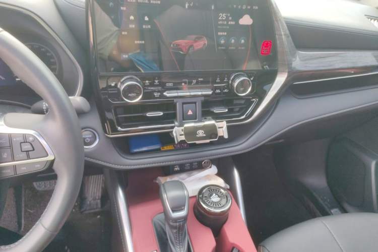 Used Toyota Crown Kluger 2024 2.5L HEV Four-Wheel Drive Premium Edition Audio And AC Panel