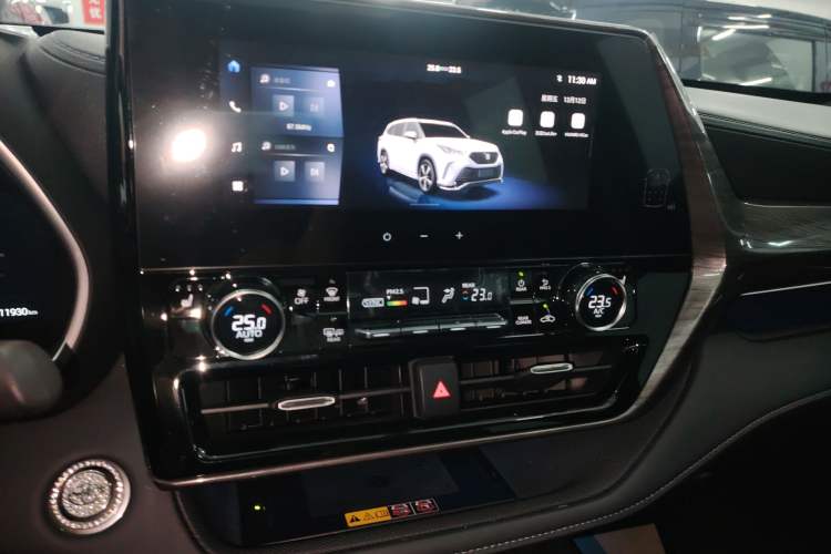 Used Toyota Crown Kluger 2024 2.5L HEV Two-Wheel Drive Luxury Edition Audio And AC Panel