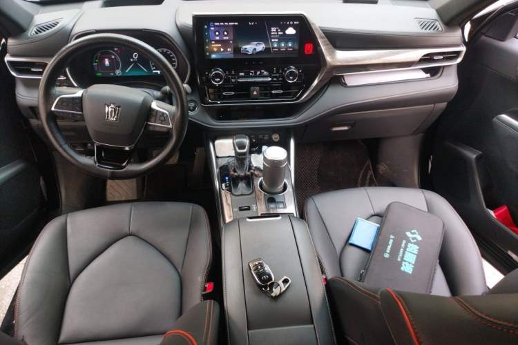 Used Toyota Crown Kluger 2024 2.5L HEV Four-Wheel Drive Premium Edition Audio And AC Panel