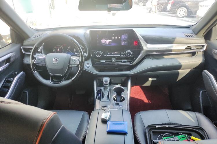 Used Toyota Crown Kluger 2024 2.5L HEV Four-Wheel Drive Luxury Edition Center Console