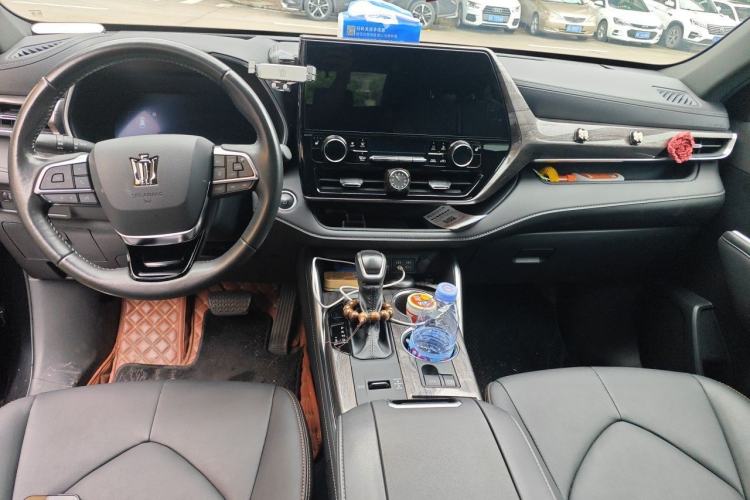 Used Toyota Crown Kluger 2024 2.5L HEV Four-Wheel Drive Premium Edition Center Console