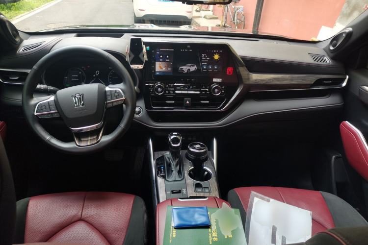 Used Toyota Crown Kluger 2024 2.5L HEV Four-Wheel Drive Flagship Edition Center Console