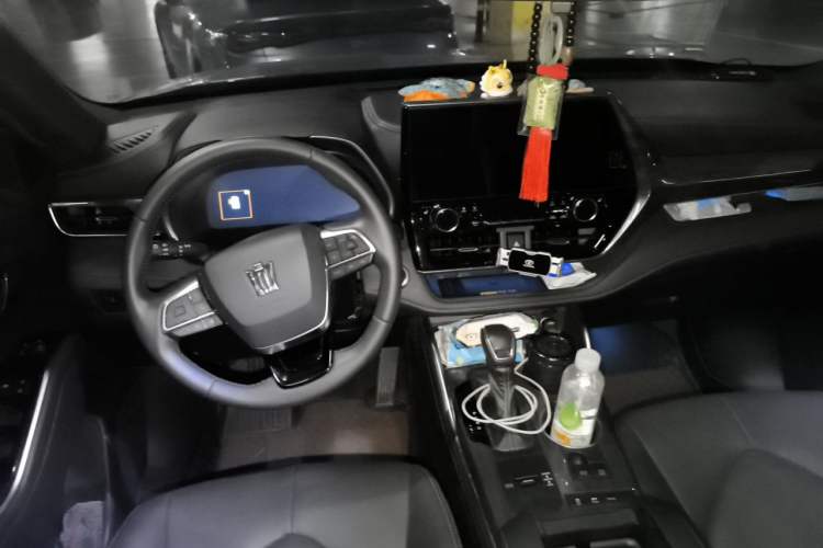Used Toyota Crown Kluger 2024 2.5L HEV Four-Wheel Drive Luxury Edition Center Console