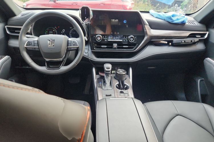 Used Toyota Crown Kluger 2024 2.5L HEV Four-Wheel Drive Premium Edition Center Console