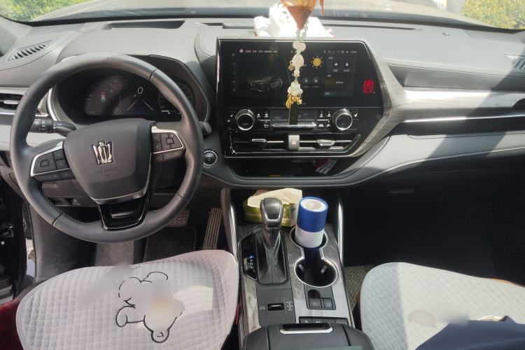 Used Toyota Crown Kluger 2024 2.5L HEV Four-Wheel Drive Premium Edition Center Console
