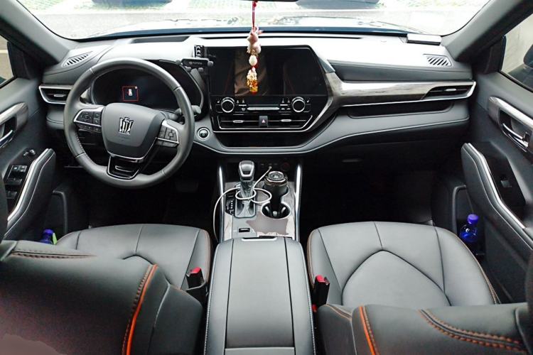 Used Toyota Crown Kluger 2024 2.5L HEV Four-Wheel Drive Premium Edition Center Console