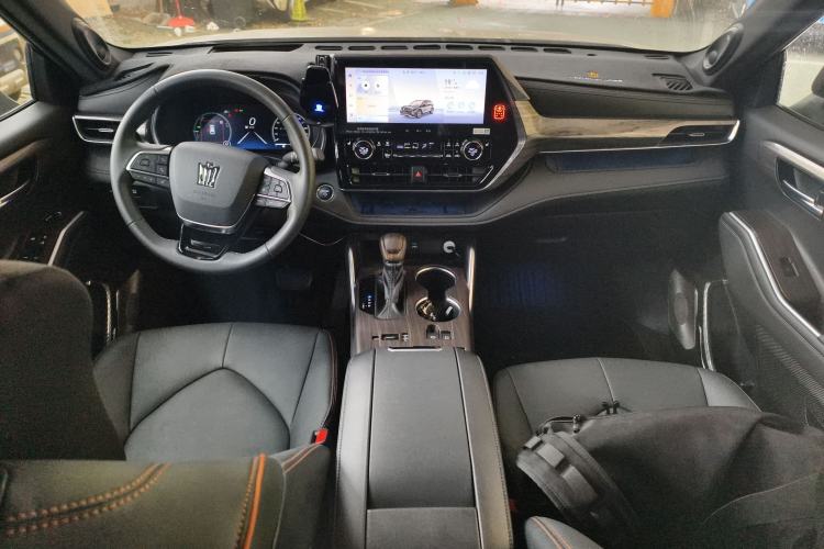 Used Toyota Crown Kluger 2024 2.5L HEV Four-Wheel Drive Premium Edition Center Console