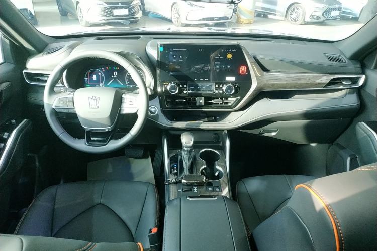 Used Toyota Crown Kluger 2024 2.5L HEV Four-Wheel Drive Premium Edition Center Console
