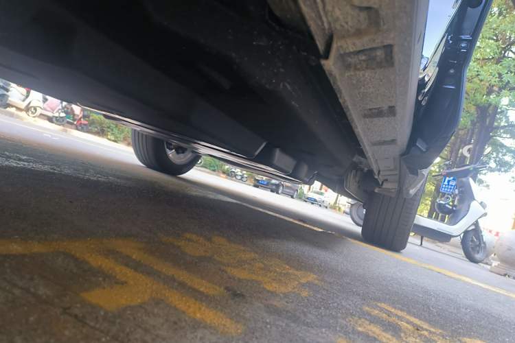 Used Toyota Crown Kluger 2024 2.5L HEV Four-Wheel Drive Premium Edition Chassis Front Left