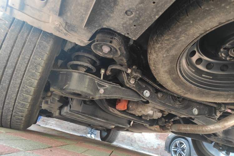Used Toyota Crown Kluger 2024 2.5L HEV Four-Wheel Drive Premium Edition Chassis Rear Left