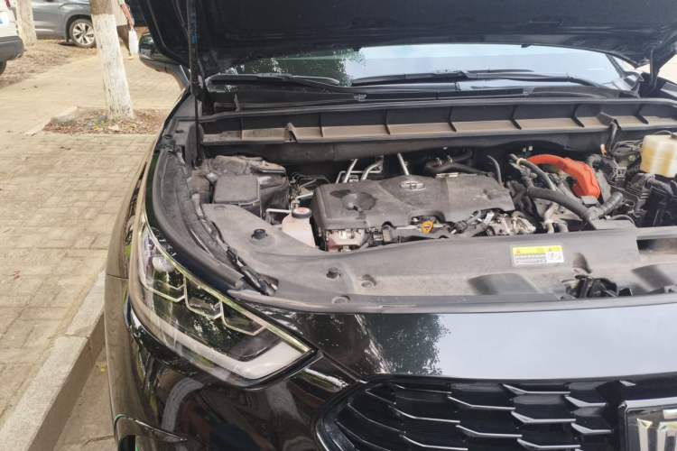 Used Toyota Crown Kluger 2024 2.5L HEV Four-Wheel Drive Premium Edition Engine Bay Right