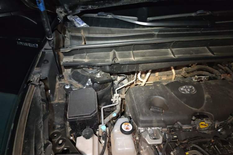 Used Toyota Crown Kluger 2024 2.5L HEV Four-Wheel Drive Luxury Edition Engine Bay Right