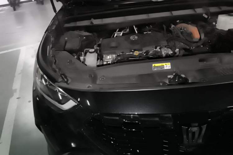 Used Toyota Crown Kluger 2024 2.5L HEV Four-Wheel Drive Luxury Edition Engine Bay Right
