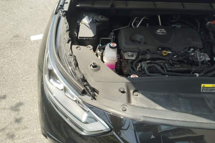 Used Toyota Crown Kluger 2024 2.5L HEV Four-Wheel Drive Premium Edition Engine Bay Right