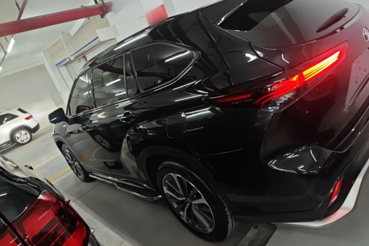 Used Toyota Crown Kluger 2024 2.5L HEV Four-Wheel Drive Premium Edition Exterior 3