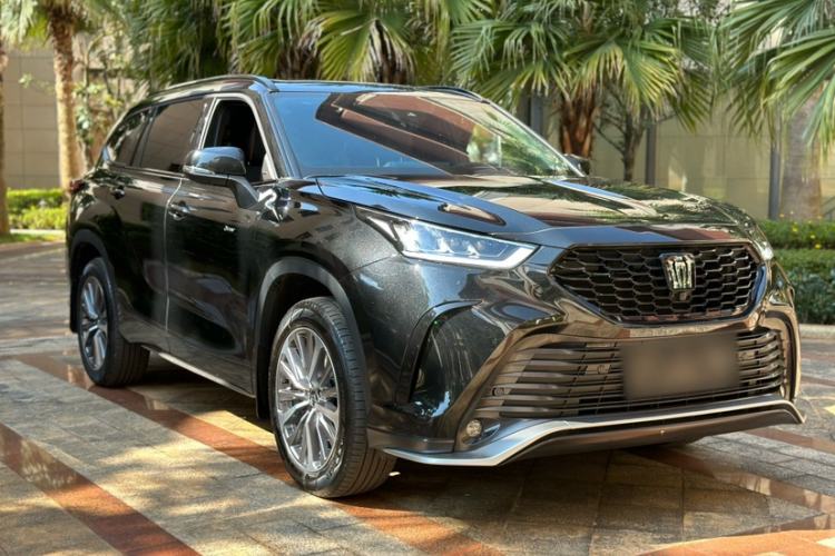Used Toyota Crown Kluger 2024 2.5L HEV Four-Wheel Drive Premium Edition Exterior 4
