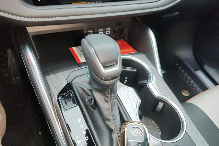 Used Toyota Crown Kluger 2024 2.0T All-Wheel Drive Enjoyment Version Gear Lever