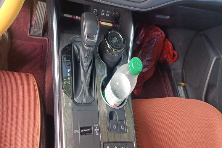 Used Toyota Crown Kluger 2024 2.5L HEV Four-Wheel Drive Premium Edition Gear Lever