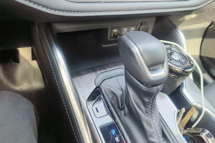 Used Toyota Crown Kluger 2024 2.5L HEV Four-Wheel Drive Premium Edition Gear Lever