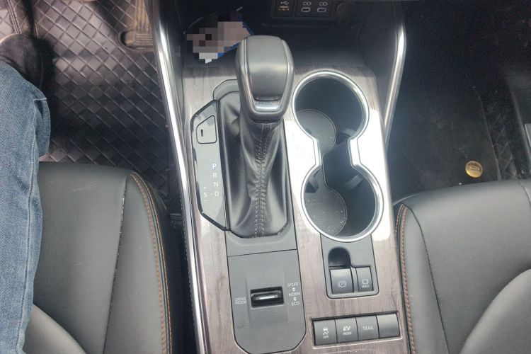 Used Toyota Crown Kluger 2024 2.5L HEV Four-Wheel Drive Luxury Edition Gear Lever