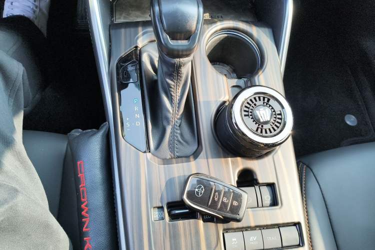 Used Toyota Crown Kluger 2024 2.5L HEV Four-Wheel Drive Premium Edition Gear Lever