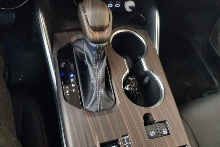 Used Toyota Crown Kluger 2024 2.5L HEV Four-Wheel Drive Premium Edition Gear Lever
