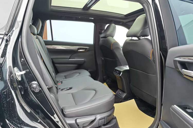Used Toyota Crown Kluger 2024 2.5L HEV Four-Wheel Drive Luxury Edition Headliner