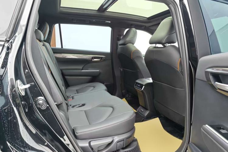 Used Toyota Crown Kluger 2024 2.5L HEV Four-Wheel Drive Luxury Edition Interior 1