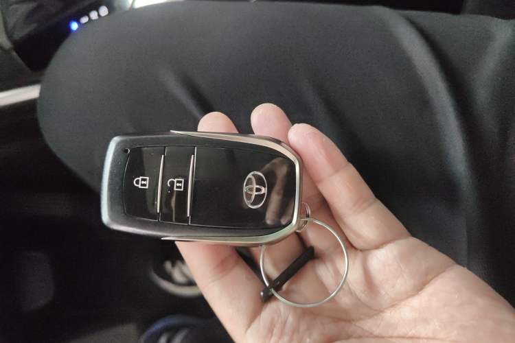 Used Toyota Crown Kluger 2024 2.5L HEV Four-Wheel Drive Luxury Edition Interior 1