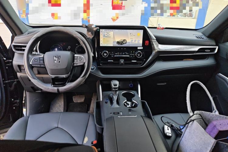 Used Toyota Crown Kluger 2024 2.5L HEV Four-Wheel Drive Premium Edition Interior 2