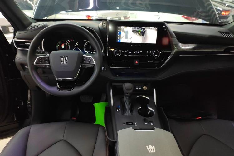 Used Toyota Crown Kluger 2024 2.5L HEV Four-Wheel Drive Luxury Edition Interior 2