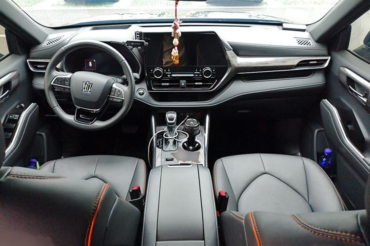 Used Toyota Crown Kluger 2024 2.5L HEV Four-Wheel Drive Premium Edition Interior 2