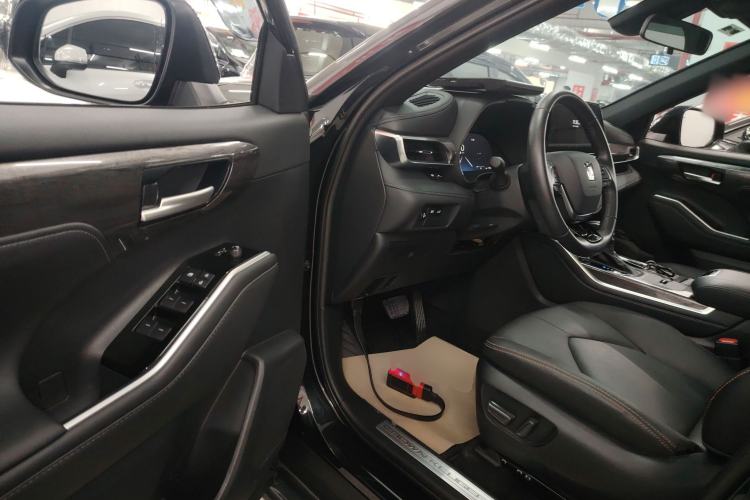 Used Toyota Crown Kluger 2024 2.5L HEV Two-Wheel Drive Luxury Edition Interior 3