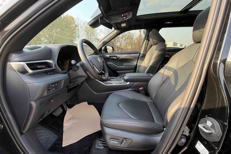 Used Toyota Crown Kluger 2024 2.5L HEV Four-Wheel Drive Premium Edition Interior 4